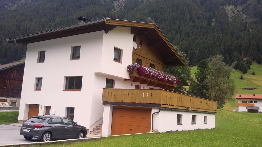 S' Ludwign Haus Apartment Sankt Leonhard im Pitztal Exterior photo